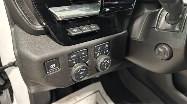 2025 Chevrolet Silverado 1500 Crew Cab Short Box 4-Wheel Drive High Country