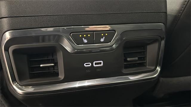 2025 Chevrolet Silverado 1500 Crew Cab Short Box 4-Wheel Drive High Country