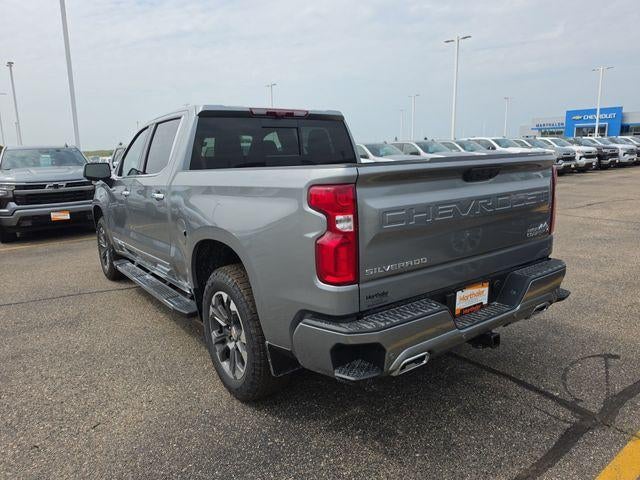 2026 Chevrolet Silverado 1500 Crew Cab Short Box 4-Wheel Drive High Country