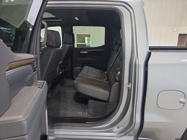 2025 Chevrolet Silverado 1500 Crew Cab Short Box 4-Wheel Drive High Country