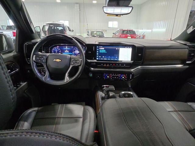 2025 Chevrolet Silverado 1500 Crew Cab Short Box 4-Wheel Drive High Country