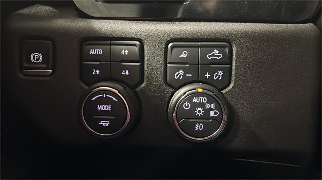 2025 Chevrolet Silverado 1500 Crew Cab Short Box 4-Wheel Drive High Country