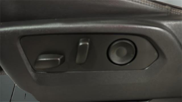 2025 Chevrolet Silverado 1500 Crew Cab Short Box 4-Wheel Drive High Country