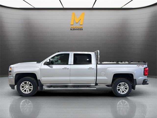 2017 Chevrolet Silverado 1500 Crew Cab Standard Box 4-Wheel Drive LT