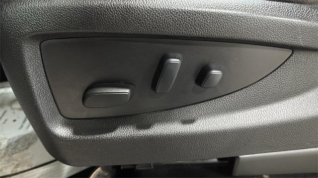 2017 Chevrolet Silverado 1500 Crew Cab Standard Box 4-Wheel Drive LT