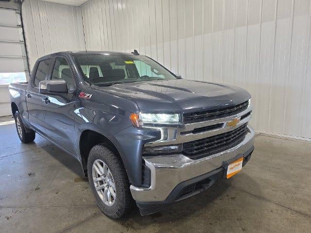 Used 2021 Chevrolet Silverado 1500 LT with VIN 1GCUYDED0MZ392699 for sale in Glenwood, Minnesota