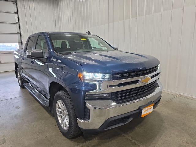 Used 2019 Chevrolet Silverado 1500 LT with VIN 1GCUYDEDXKZ137118 for sale in Glenwood, Minnesota