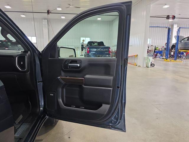 2019 Chevrolet Silverado 1500 Crew Cab Standard Box 4-Wheel Drive RST