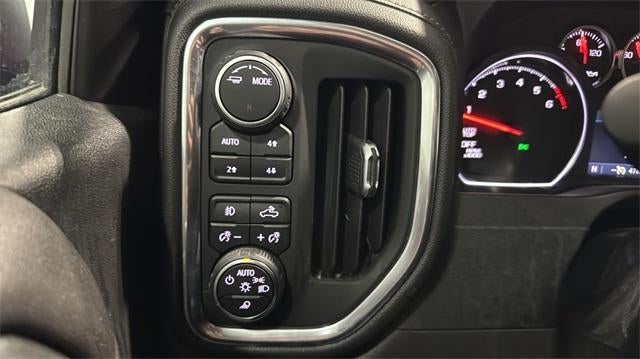 2022 Chevrolet Silverado 1500 LTD Crew Cab Short Box 4-Wheel Drive RST