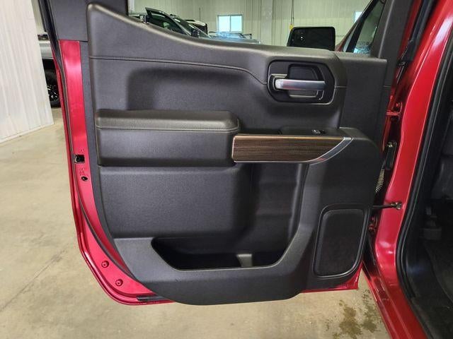 2022 Chevrolet Silverado 1500 LTD Crew Cab Standard Box 4-Wheel Drive RST