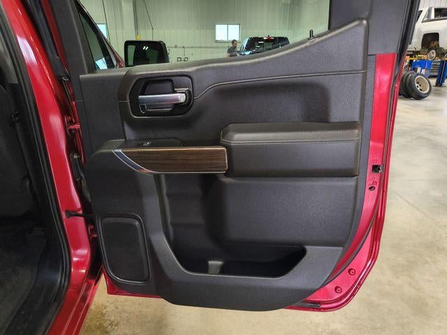 2022 Chevrolet Silverado 1500 LTD Crew Cab Standard Box 4-Wheel Drive RST