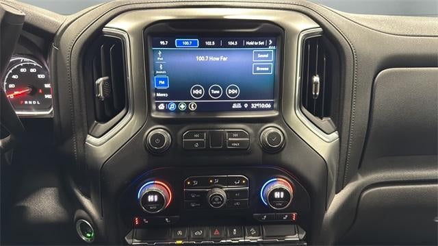 2021 Chevrolet Silverado 1500 Crew Cab Standard Box 4-Wheel Drive RST