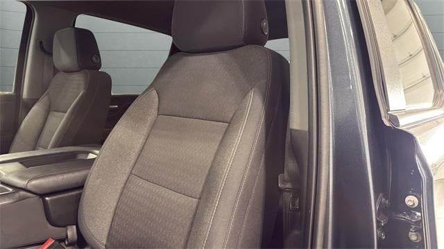 2021 Chevrolet Silverado 1500 Crew Cab Standard Box 4-Wheel Drive RST