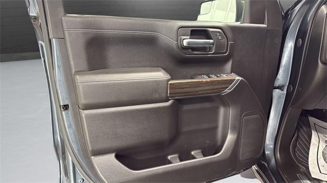 2021 Chevrolet Silverado 1500 Crew Cab Standard Box 4-Wheel Drive RST