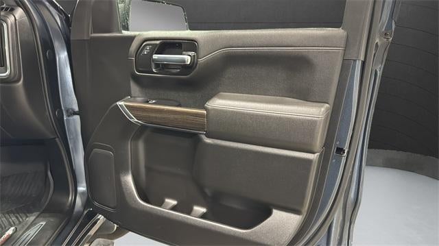 2022 Chevrolet Silverado 1500 LTD Crew Cab Standard Box 4-Wheel Drive RST