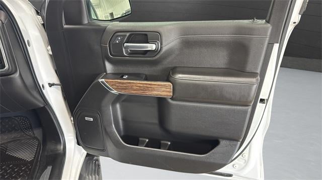 2019 Chevrolet Silverado 1500 Crew Cab Short Box 4-Wheel Drive High Country