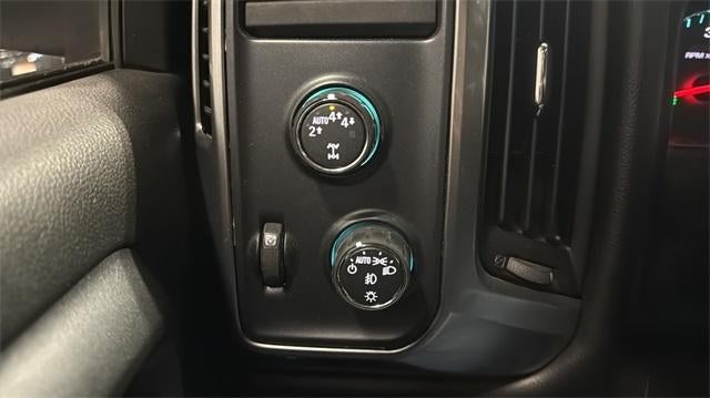 2017 Chevrolet Silverado 1500 Double Cab Standard Box 4-Wheel Drive LT Z71