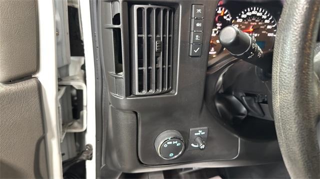 2024 Chevrolet Express Cargo 2500 2500 Regular Wheelbase Rear-Wheel Drive