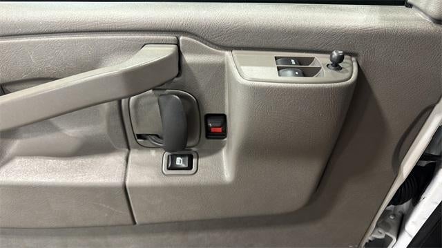 2024 Chevrolet Express Cargo 2500 2500 Regular Wheelbase Rear-Wheel Drive