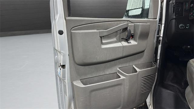 2016 Chevrolet Express Cargo 3500 3500 Extended Wheelbase Rear-Wheel Drive