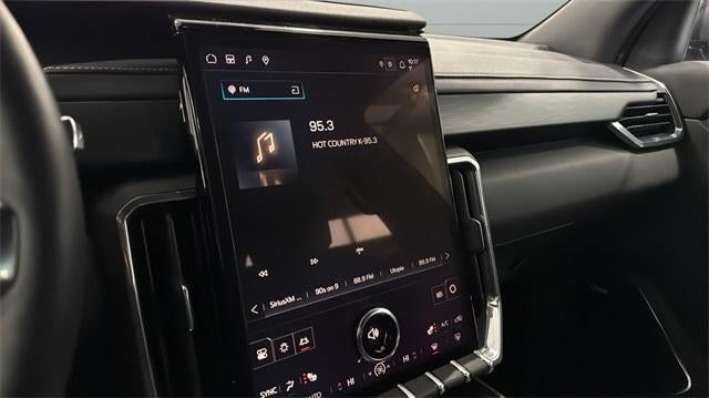 2025 GMC Acadia AWD Elevation