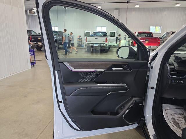 2026 GMC Acadia AWD Denali