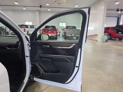 2026 GMC Acadia AWD Denali