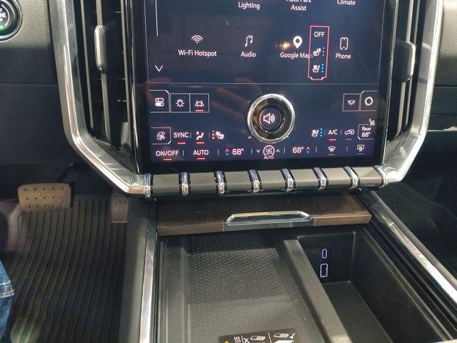 2025 GMC Acadia AWD Denali