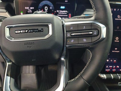 2025 GMC Acadia AWD Denali