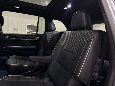 2025 GMC Acadia AWD Denali