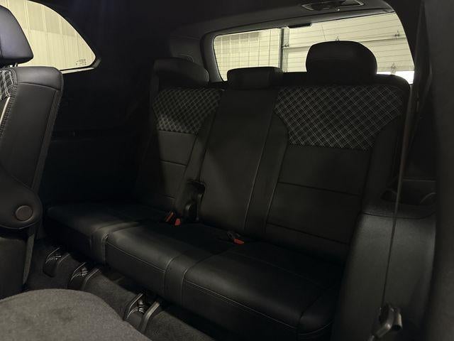 2025 GMC Acadia AWD Denali