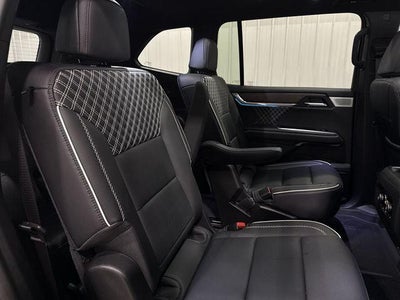 2025 GMC Acadia AWD Denali
