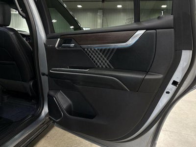 2025 GMC Acadia AWD Denali