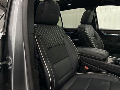 2025 GMC Acadia AWD Denali