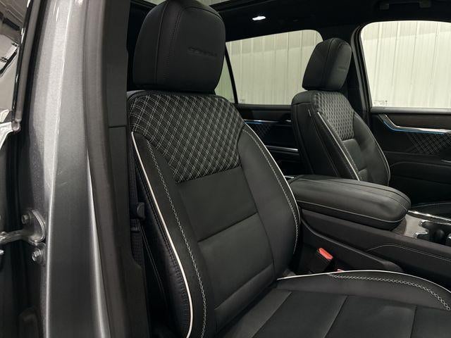 2025 GMC Acadia AWD Denali