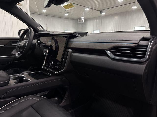 2025 GMC Acadia AWD Denali