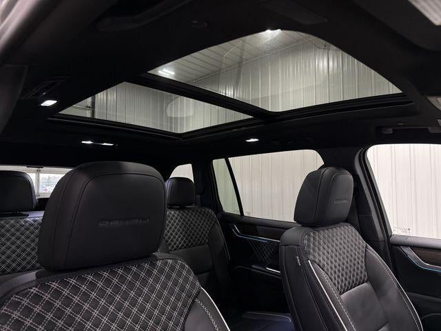 2025 GMC Acadia AWD Denali
