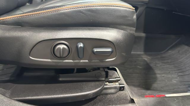 2023 GMC Acadia AWD AT4