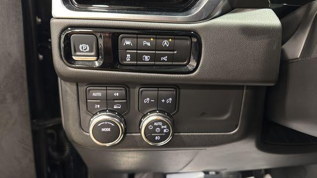 2025 GMC Yukon 4WD 4dr Denali