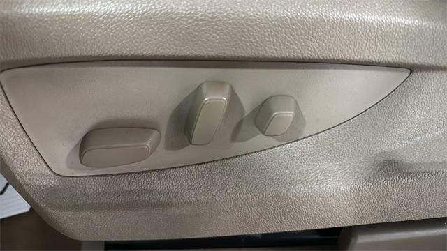 2015 GMC Yukon XL 4WD 4dr SLT