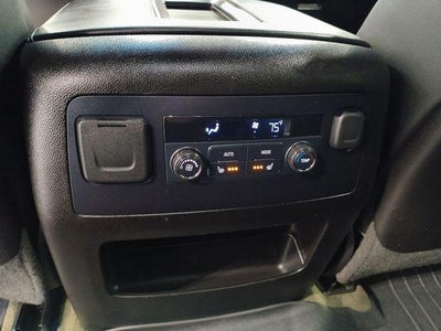 2015 GMC Yukon XL Base