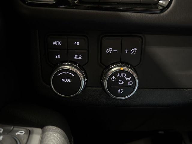 2025 GMC Yukon XL 4WD 4dr Denali