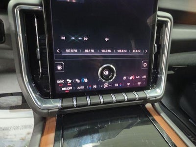 2025 GMC Yukon XL 4WD 4dr Denali