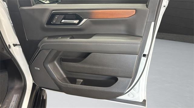 2025 GMC Yukon XL 4WD 4dr Denali