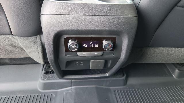 2026 Chevrolet Traverse LT w/2LT