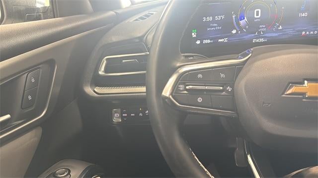 2025 Chevrolet Traverse LT w/2LT