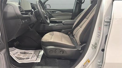 2025 Chevrolet Traverse LT w/2LT