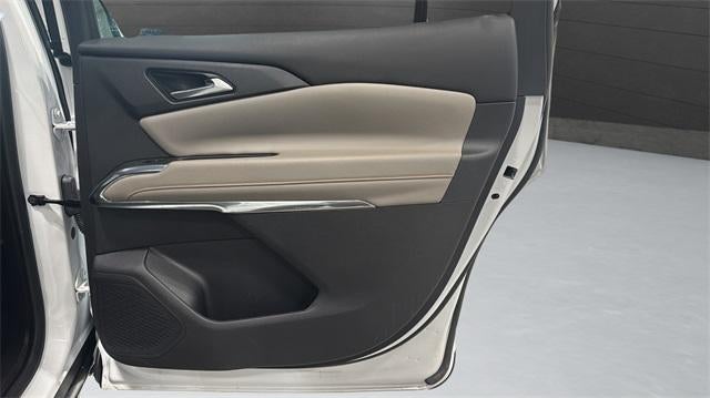 2025 Chevrolet Traverse LT w/2LT