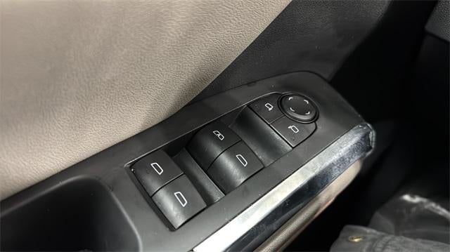 2025 Chevrolet Traverse LT w/2LT