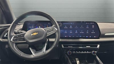 2025 Chevrolet Traverse LT w/2LT